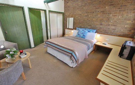 The Beachfront Motel - Accommodation Fremantle 2