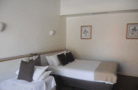 Burkes Hotel Motel - Accommodation Fremantle 0
