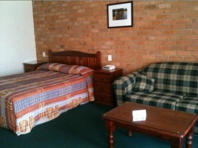 Town And Country Motor Inn Cobar - Accommodation Fremantle 2