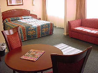 Embassy Motel - Accommodation Fremantle 0