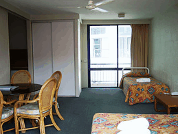 Club Surfers - Accommodation Fremantle 1