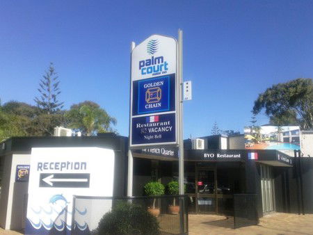 Palm Court Motor Inn - Accommodation Fremantle 0