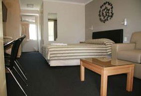 Queensgate Motel - Accommodation Fremantle 0