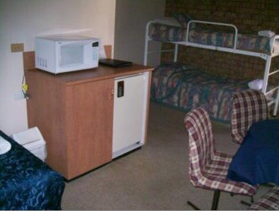 Spa Village Travel Inn - Accommodation Fremantle 2