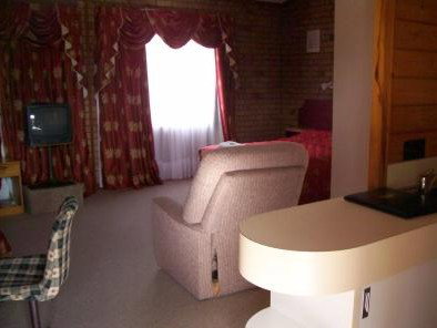 Spa Village Travel Inn - Accommodation Fremantle 4