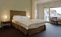 Lorne Hotel - Accommodation Fremantle 1