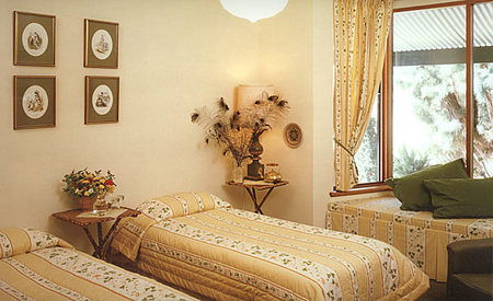 The Lodge Country House - Accommodation Fremantle 1