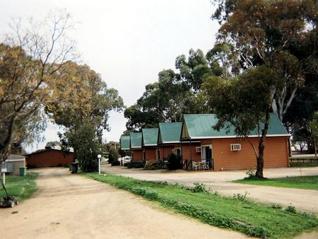 Jamestown Country Retreat Caravan Park - Accommodation Fremantle 0