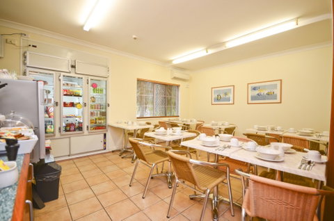 Reef Palms - Accommodation Fremantle 4