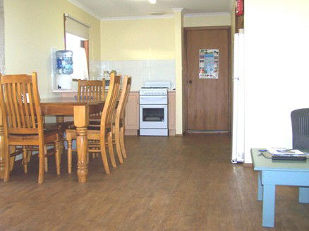 Allestree Holiday Units - Accommodation Fremantle 3