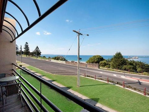 Centreport Units - Accommodation Fremantle 1