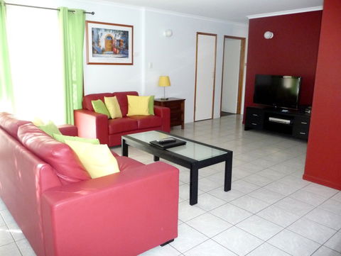 The Shores Holiday Apartments - Accommodation Fremantle 4