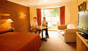 Goldsmith Motel/ Bed And Breakfast - Accommodation Fremantle 1