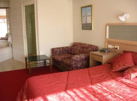 Peninsula Motor Inn And Tyabb Fly Inn - Accommodation Fremantle 3