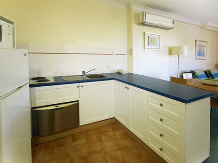 Oaks Calypso Plaza - Accommodation Fremantle 2