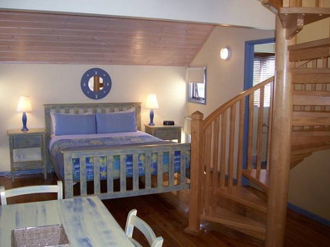Rayville Boat Houses - Accommodation Fremantle 2