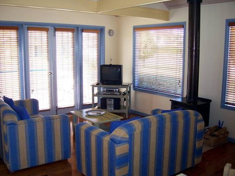 Rayville Boat Houses - Accommodation Fremantle 3