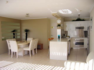 Beachfront Towers - Accommodation Fremantle 9
