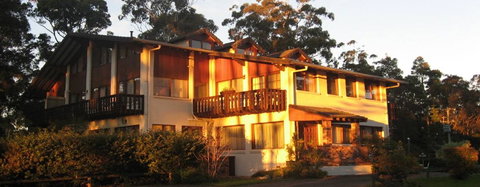 Chalet Swisse Spa Retreat - Accommodation Fremantle 4