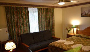 Palms Bed And Breakfast - Accommodation Fremantle 0
