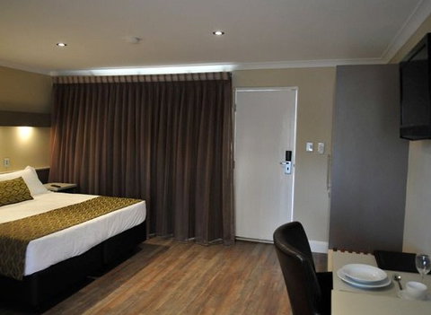 Bentley Motel - Accommodation Fremantle 0