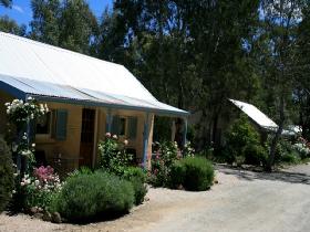 Riesling Trail Cottages - Accommodation Fremantle 0