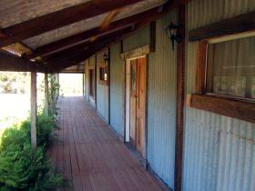 Pike River Woolshed - Accommodation Fremantle 0