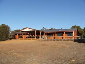 Lathami Lodge - Accommodation Fremantle 0