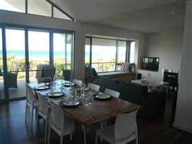 Cassini Beach House - Accommodation Fremantle 0
