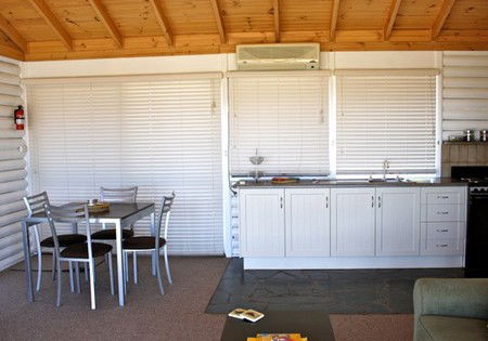 ArtWine Cottages - Accommodation Fremantle 4