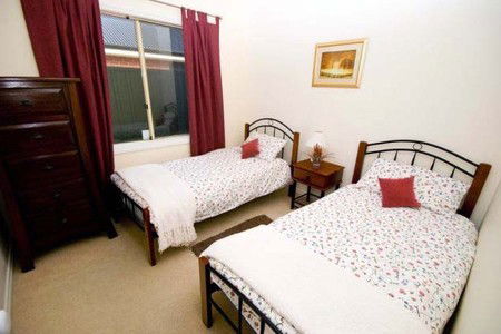 Roo's Place - Accommodation Fremantle 5