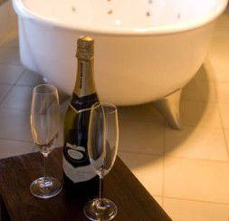 Merlot & Verdelho - Accommodation Fremantle 1