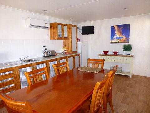 Underground Bed And Breakfast - Accommodation Fremantle 1