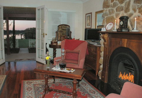 Paringa House B&B Stone Cottages - Accommodation Fremantle 6