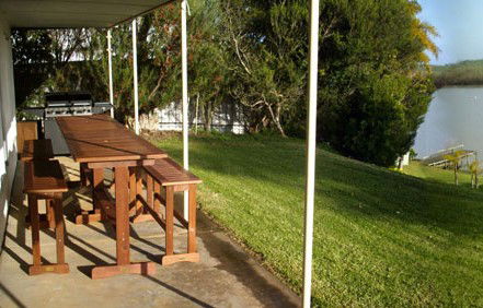 Riverfront Holiday House - Accommodation Fremantle 10