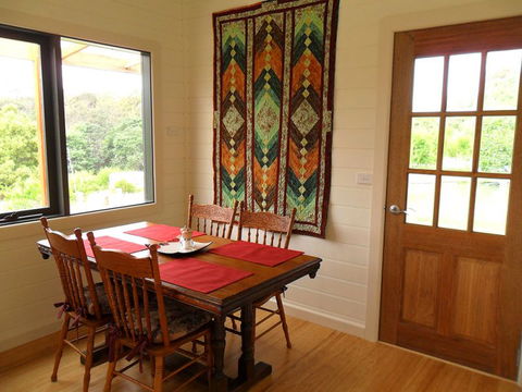 Elvenhome Farm Cottage - Accommodation Fremantle 4