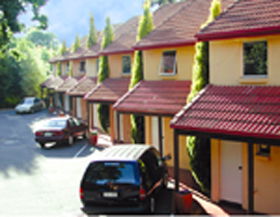 Elphin Villas Motel & Serviced Apartments - Accommodation Fremantle 0