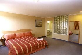 Lighthouse Hotel - Accommodation Fremantle 0