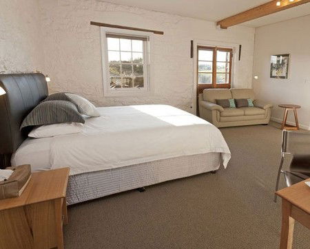 Bluestone Grain Store B&B - Accommodation Fremantle 1