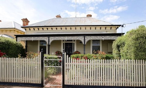 Evandale - Accommodation Fremantle 0