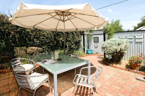 Evandale - Accommodation Fremantle 1