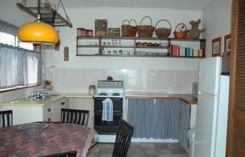 A Lake House At Burrill Lake - Accommodation Fremantle 4