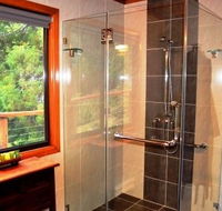 A Waterfall Hideout-Rainforest Cabin for Couples - Accommodation Fremantle