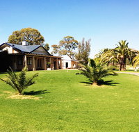 Curlwaa Caravan Park - Accommodation Fremantle