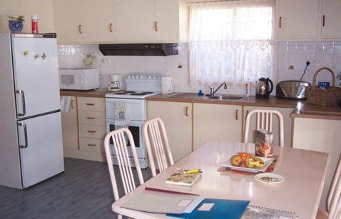 Azalea Cottage - Accommodation Fremantle 0