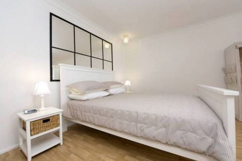 A Beach House On Sunset - Accommodation Fremantle 3
