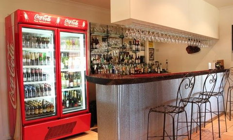 Bowen Inn - Accommodation Fremantle 3