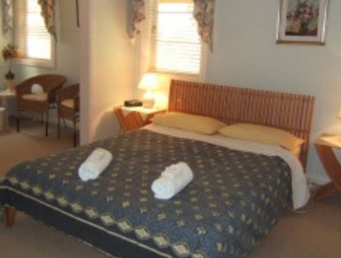 AppleBlossom Cottage - Accommodation Fremantle 3
