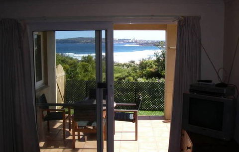 A Beach House Near Manly - Accommodation Fremantle 2