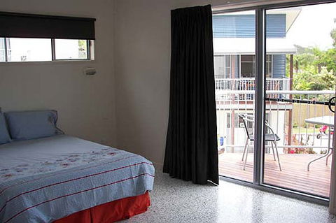 Emu's Beach Resort - Accommodation Fremantle 1